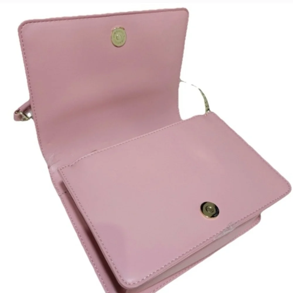 Love Moschino Borsa Pink Quilted Heart Stud Crossbody Bag.